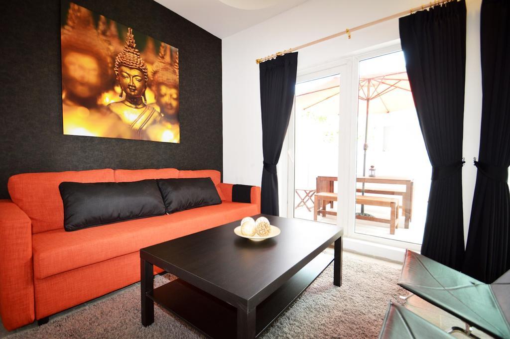 Ruamchok Ocean View Apartment Pattaya Exterior photo