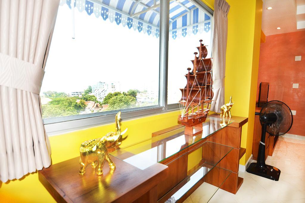 Ruamchok Ocean View Apartment Pattaya Exterior photo