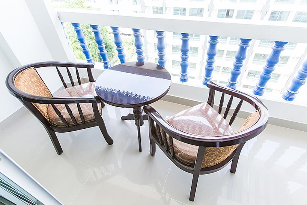 Ruamchok Ocean View Apartment Pattaya Exterior photo