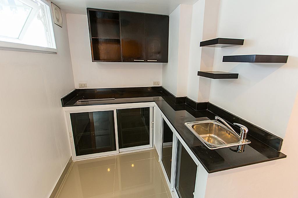 Ruamchok Ocean View Apartment Pattaya Exterior photo