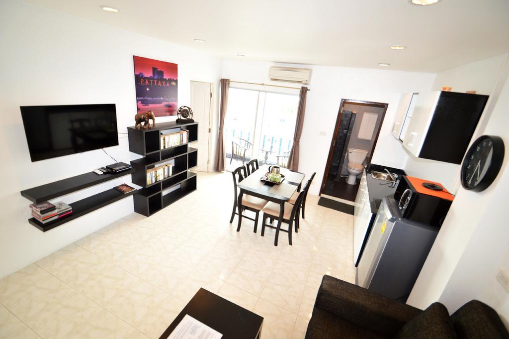 Ruamchok Ocean View Apartment Pattaya Exterior photo