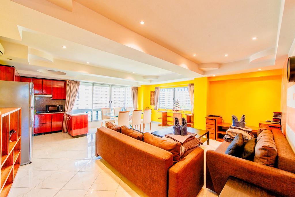 Ruamchok Ocean View Apartment Pattaya Exterior photo